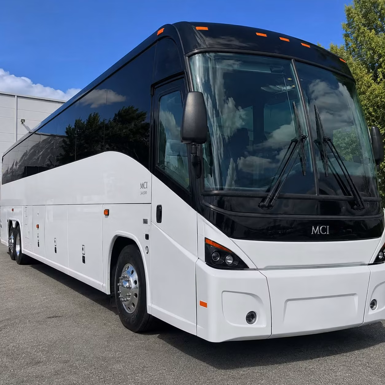midland charter bus rental exterior