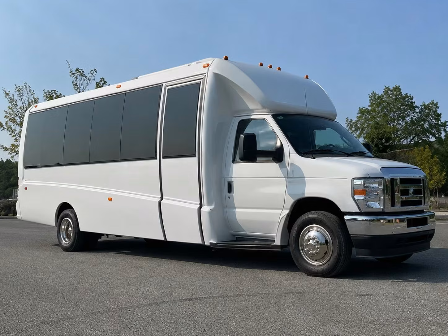 party bus rentals for midland high school prom nights